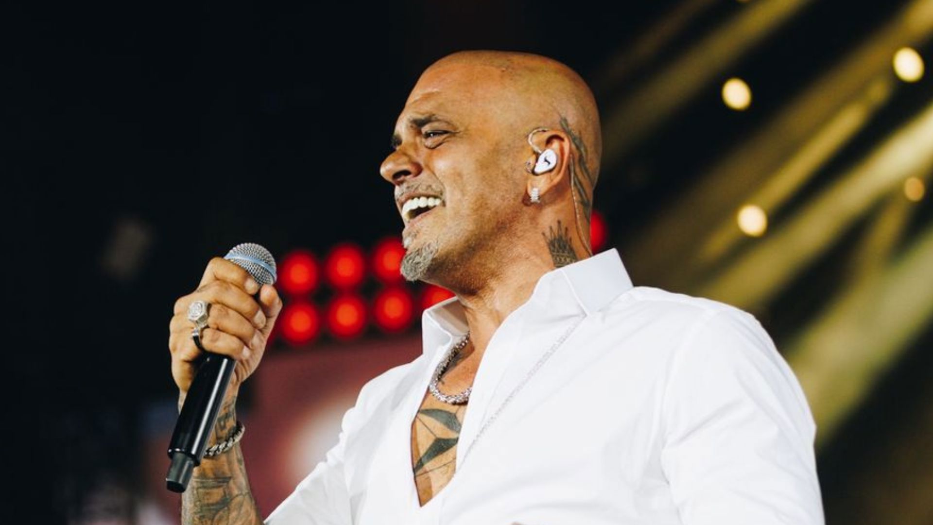 אייל גולן בהופעה, ארכיון