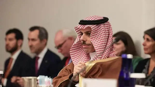 الامير فيصل بن فرحان