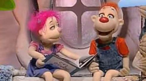 בחצר של פופיק 1 | מנוחת צהרים
