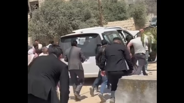 لحظة اطلاق النار في مخيم جنين