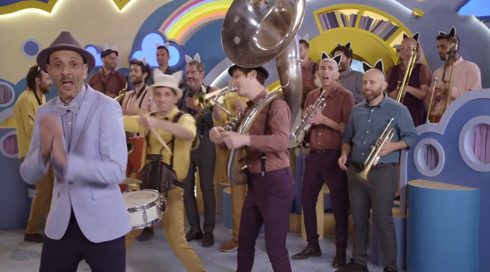 פרפר נחמד - הסיפורים | מעשה בחתוליים