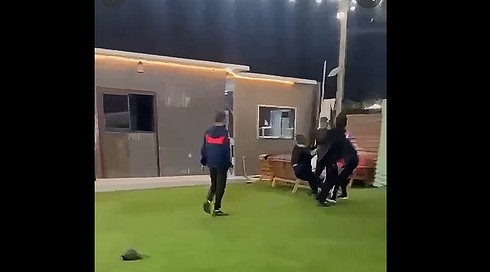 اعتداء عنيف على فتى في رهط