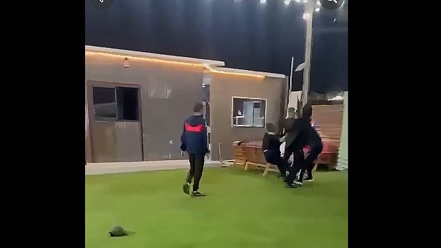 اعتداء عنيف على فتى في رهط