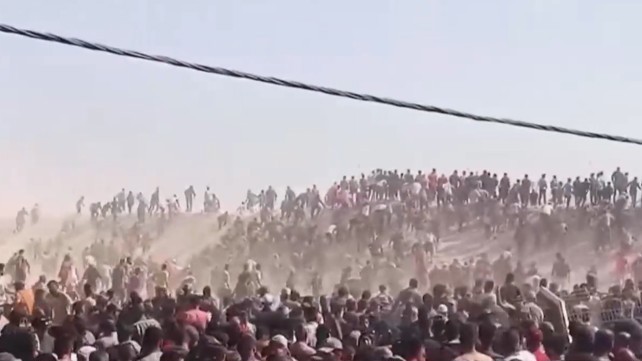 فوضى توزيع المساعدات