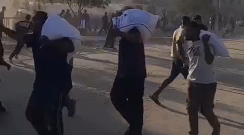 مساعدات لغزة