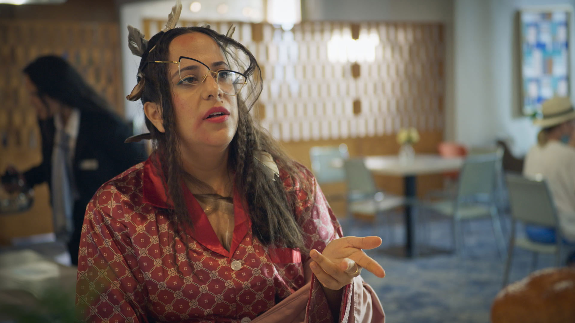 מלון הוטל 2 פרק 1