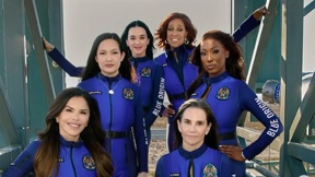 קייטי פרי עם הנשים שטסו לחלל