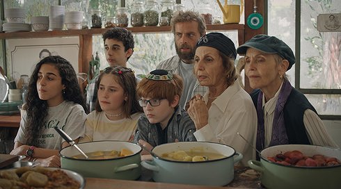 בני מצווה 2 פרק 1
