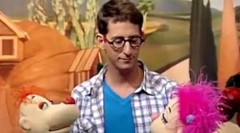 בחצר של פופיק 4 | ראש השנה
