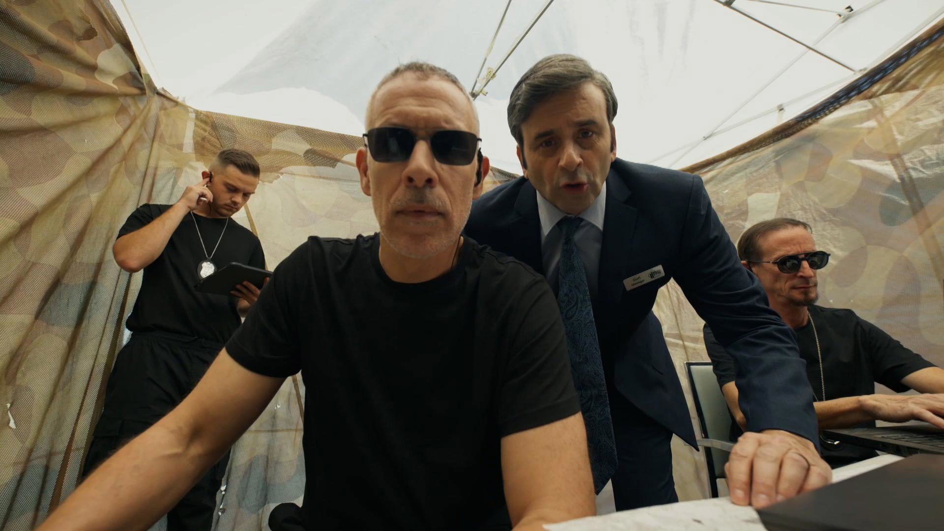 מלון הוטל 2 פרק 6