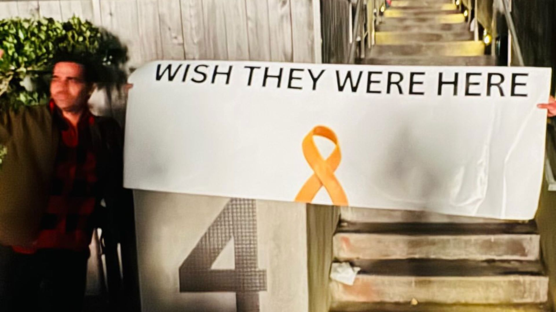 אביב גפן בהוליווד בול בלוס אנג'לס, לפנות בוקר