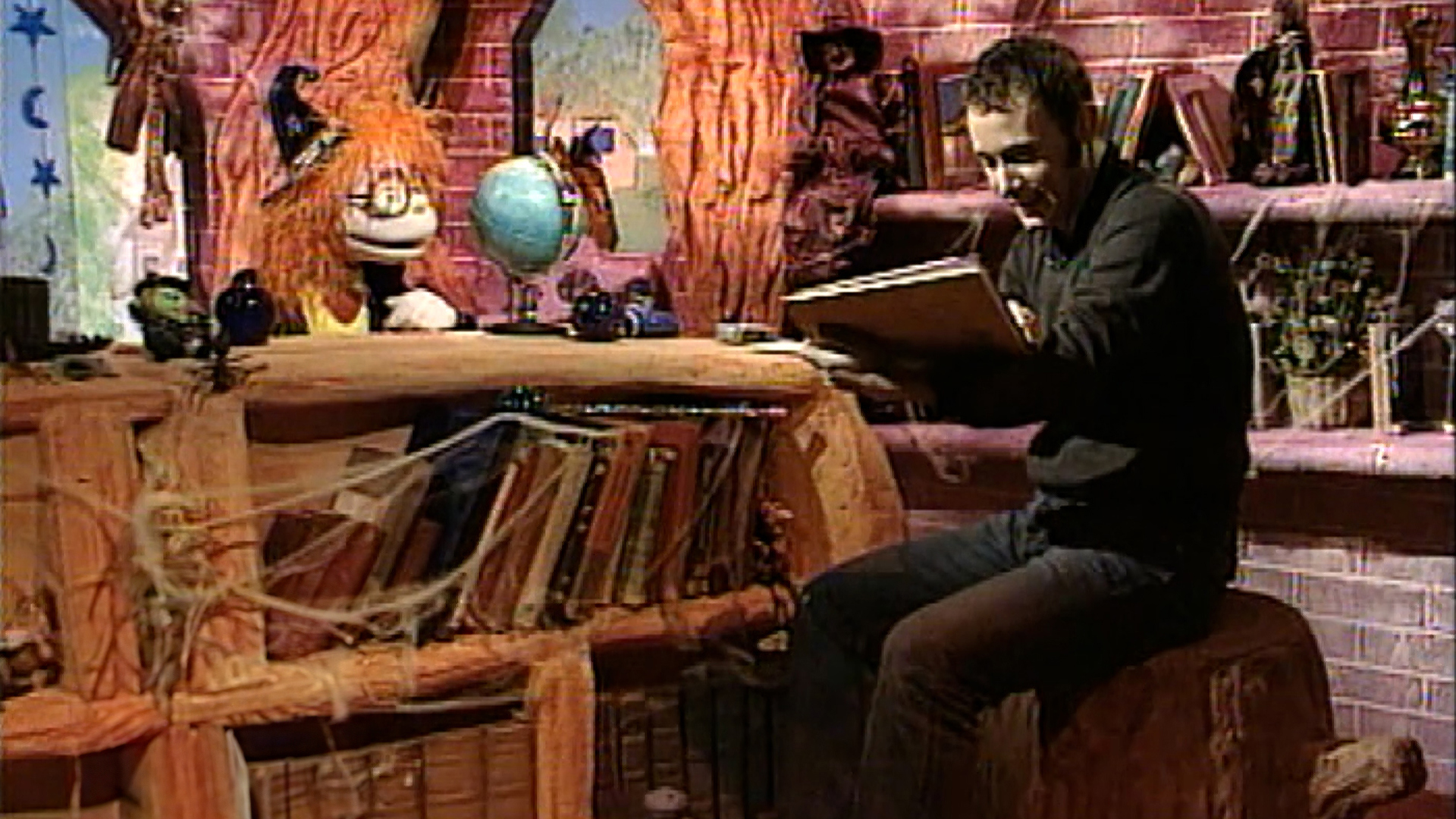 אפצ'י וסיפור, פרק 51, חיות ובני אדם