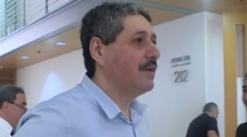 الخامسة 