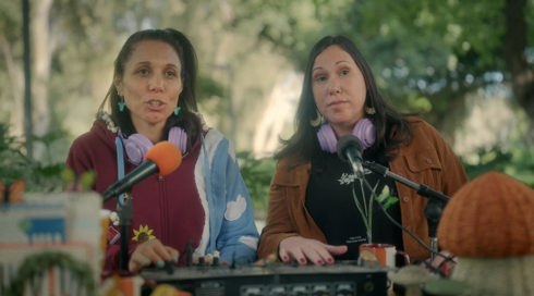 על הדרך הביתה פרק 8.צילום מסך על הדרך הביתה פרק 8