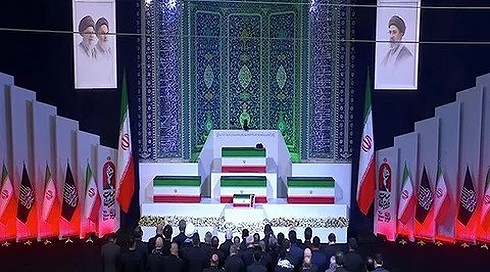 نعش المرشد الإيراني الأعلى السابق علي خامنئي